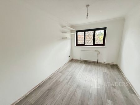 3 bedroom semi-detached to rent Jasmine Close WV9 - Photo 4