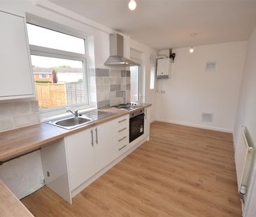 Portia Avenue, Bebington - Photo 5