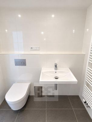 Pronájem bytu 1+kk 30 m2 - Photo 1