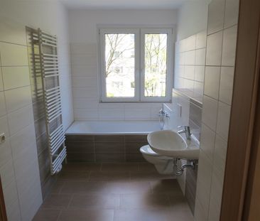 Wir bauen für Sie um: schöne 5-Raum-Wohnung - Foto 1