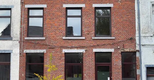 rez de chaussée commercial avec duplex 4 chambres - Photo 1