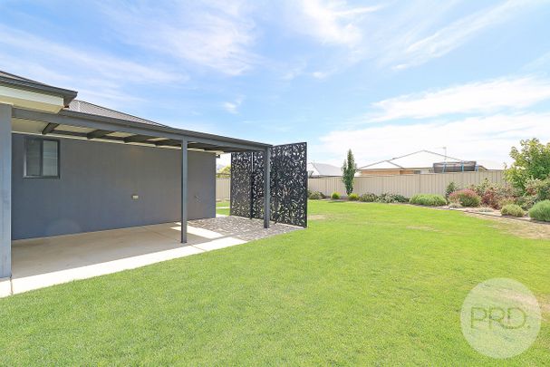 20 Cunjegong Loop, Gobbagombalin NSW 2650 - Photo 1