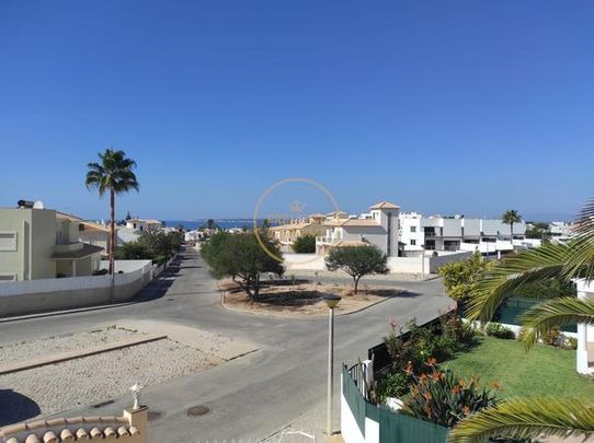 Moradia T4 - Photo 1