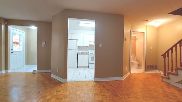 For Lease - 151 Townsgate Drive Unit# 3, Vaughan, Ontario - Photo 1