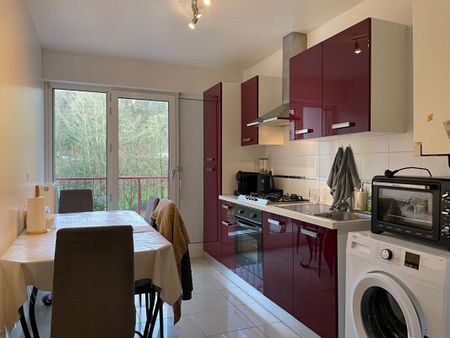 Location Appartement 4 pièces 77m² QUIMPER 29000 - Photo 2