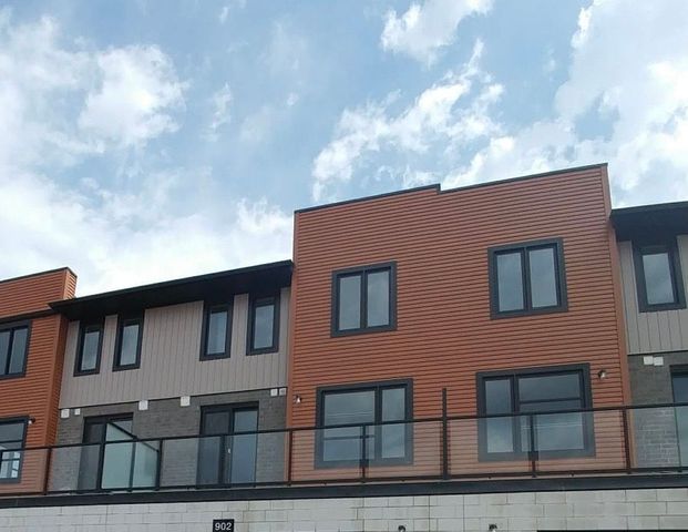 For Lease - 902 West Village Square Unit# # 57, London North, Ontario - Photo 1