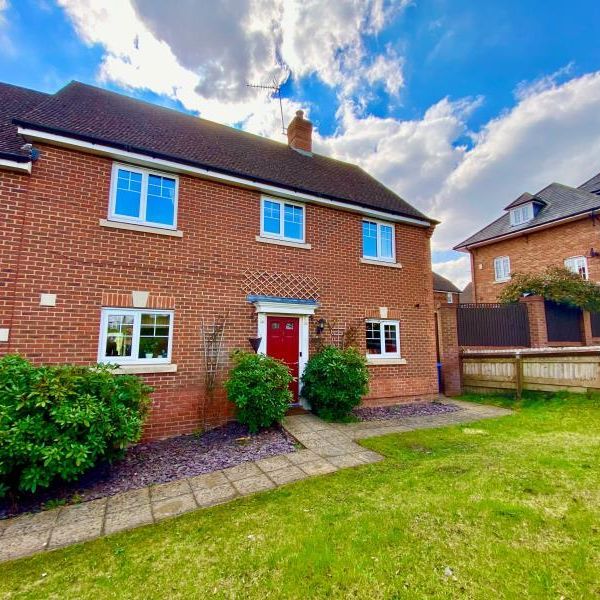 4 bedroom semi-detached house to rent - Photo 1