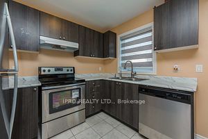 Detached Home For Lease | X8122050 - Photo 4