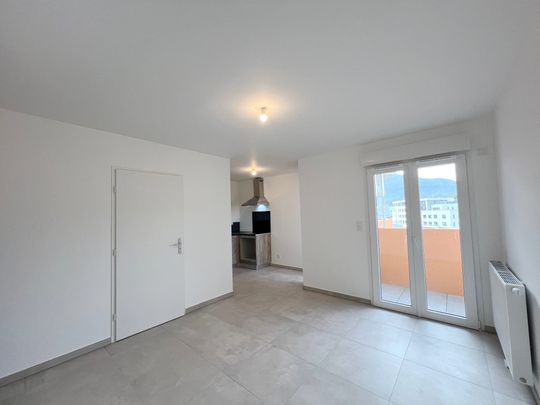 Location Appartement 1 pièce 30m² AJACCIO 20090 - Photo 1