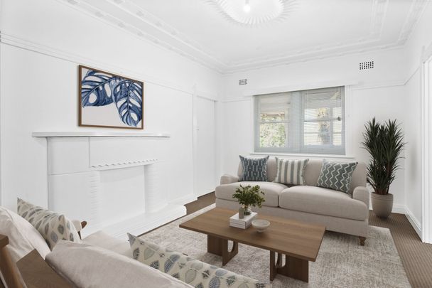 Renovated period home - Photo 1