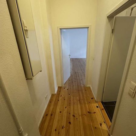 Ruhig gelegen - 1-Zimmer Wohnung in toller Kiezlage zu vergeben! - Photo 3