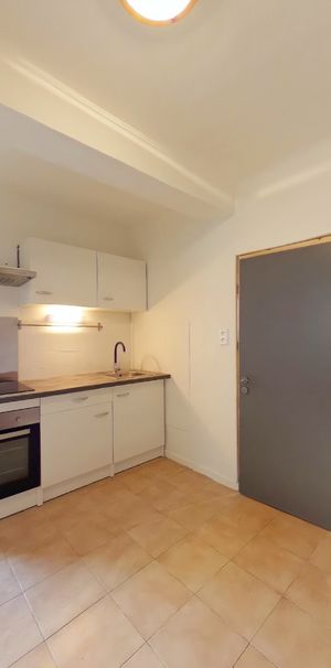 Location Appartement 1 pièce 22m² CARCES 83570 - Photo 1