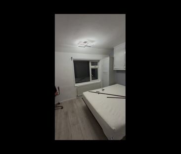 4 Bed End Terrace, Aikman Avenue, LE3 - Photo 1