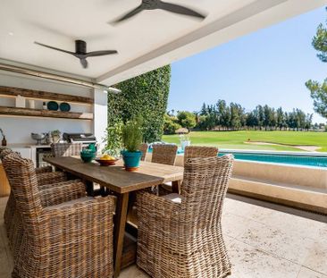 Luxury Townhouse for rent in San Pedro de Alcántara, Spain - Photo 3