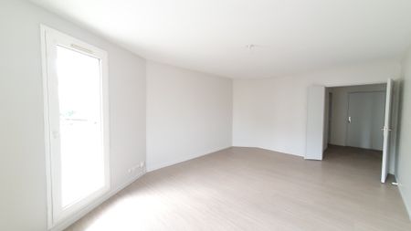 T3 de 71 m² – Lumineux avec balcon proche du tram de Joué - Photo 3