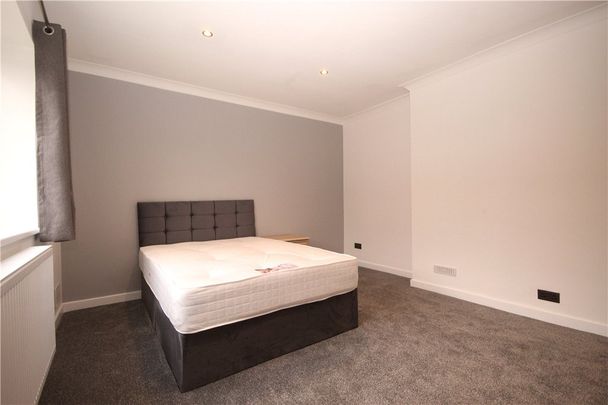 Fir Tree Road, Guildford, Surrey, GU1 1JW - Photo 1