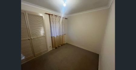 Cosy Property in Top Locale Parkwood. Live an easy & convenient lifestyle with all the nearby amenities! - Photo 4