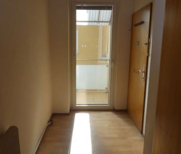 INNENHOFLAGE: sonnige, helle Single/Pärchenwohnung mit Balkon in Ze... - Photo 2