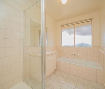 Welcome home to 74 Bellevue Drive Berwick - Photo 2