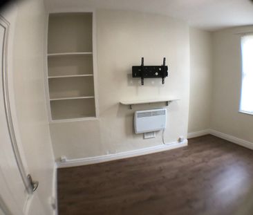 1 Bed Flat, Wavertree, L15 - Photo 3