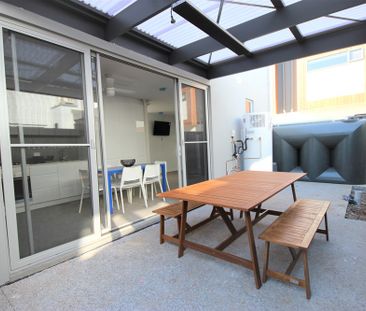 10-bedroom shared house / townhouse, Norman Street - Photo 6