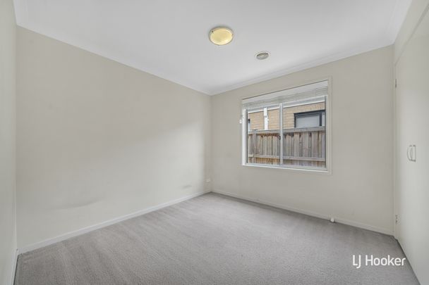 39 Tanami Street, Point Cook VIC, Belconnen - Photo 1