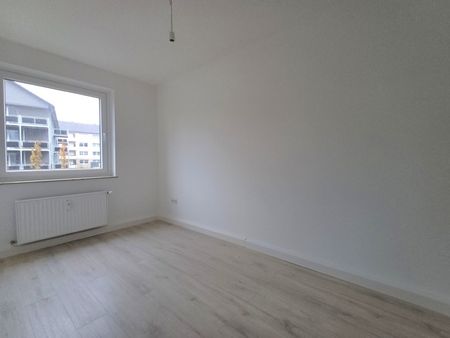 Sanierte Wohnung mit Wärmedämmung - Photo 2