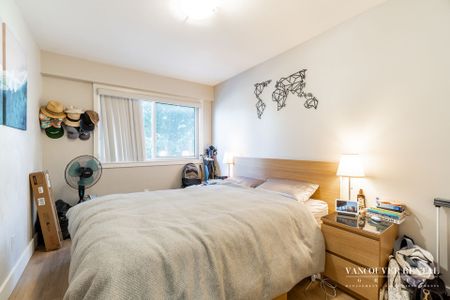 PRIME MAIN ST LOCATION! SPACIOUS ONE BDRM AVAIL OCT 1ST - Photo 4