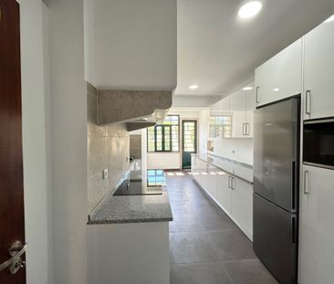 4 bedroom luxury Apartment for rent in Lisbon - Photo 1