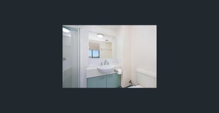 🔥 PRIVATE LOCKABLE ROOM WITH ENSUITE, FREE NBN, ELECTRICTY & WATER – All Bills Included 🔥 Available Now 🔥 - Photo 5