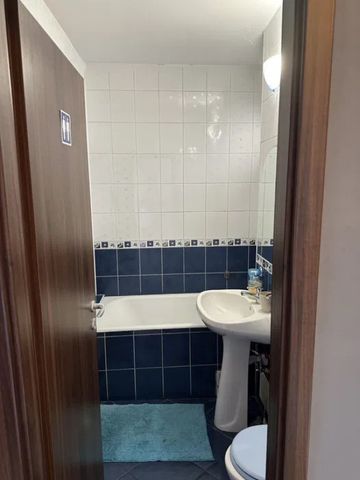 Apartament cu 3 camere 70 mp, etaj intermediar, situat pe Ca - Fotografie 3