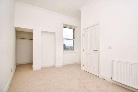 3 bedroom apartment to rent - Photo 3