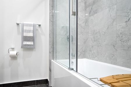 Le James Laval Apartments - Photo 5