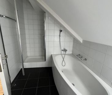 Attraktive 3.5-Zimmer-Dachwohnung - Photo 2