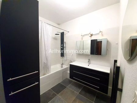 Location Appartement 4 pièces 71 m2 à Lons-le-Saunier - Photo 5
