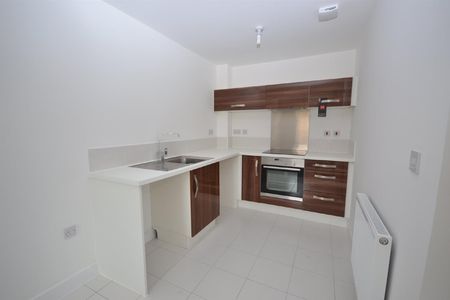 Kempston Road, Featherstone - Photo 4