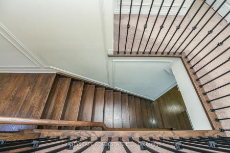 For Lease - 59 Merlin Street, Oakville, Ontario - Photo 2