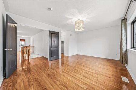 For Lease - 341 Williamson Road, Markham, Ontario - Photo 3