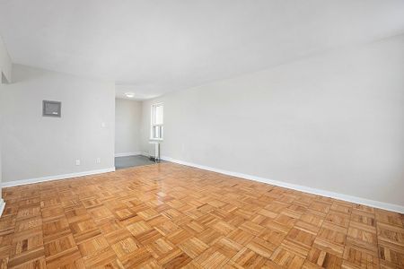 Pharmacy Apartments - Photo 3