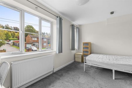 1 bedroom in a house share to rent - Photo 5