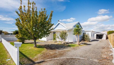 Four bedrooms in Friendly Feilding - Photo 2