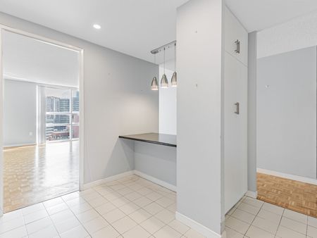 For Lease - 131 Beecroft Road Unit# 1707, Toronto, Ontario - Photo 3