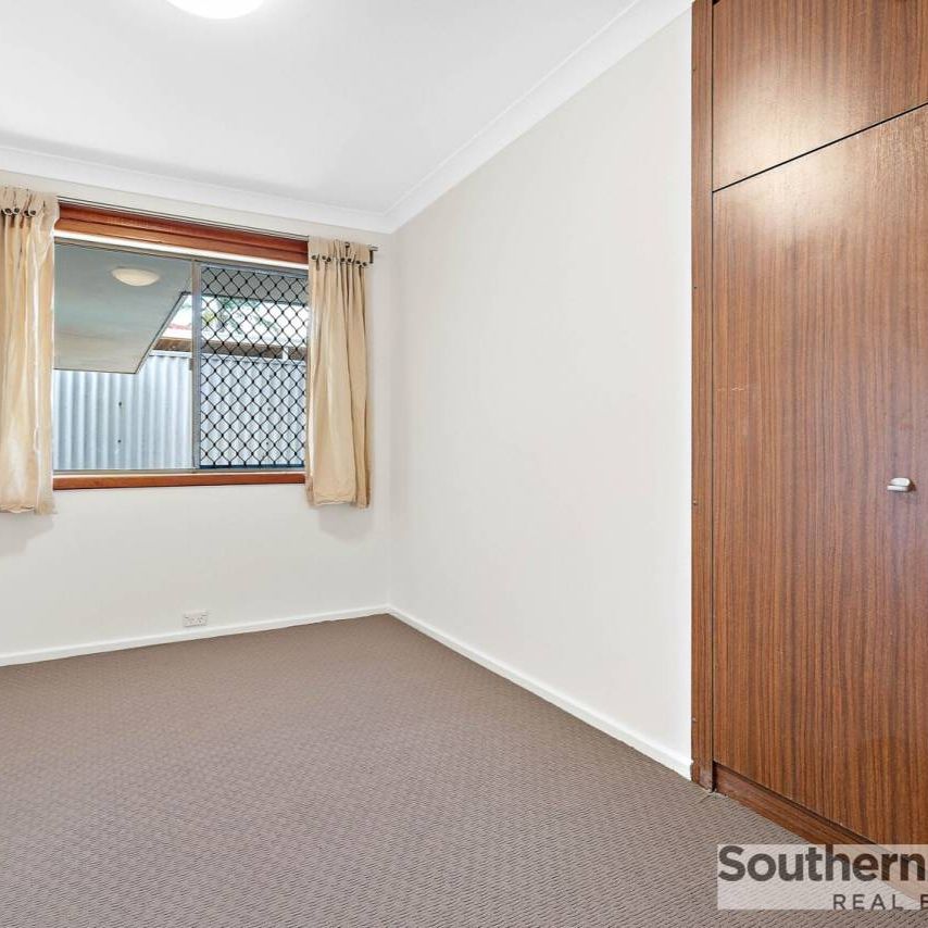 Family friendly, Great Location! - Photo 1