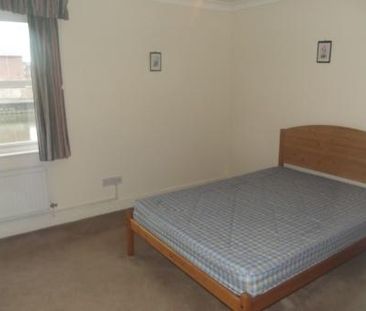 2 bedroom semi-detached house to rent - Photo 4