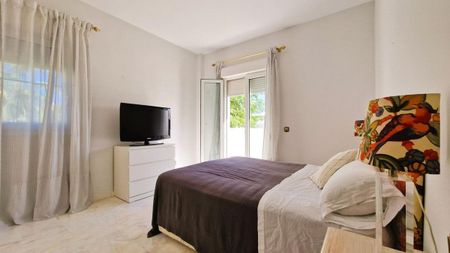 Apartment in The Golden Mile, Costa del Sol - Photo 5