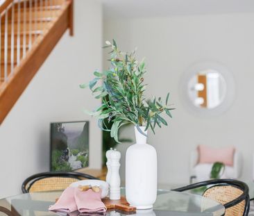 Street Front Townhouse - Photo 6