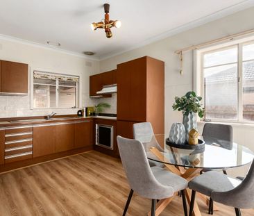 Family Home in Impressive Locale with Spacious Living - Photo 5