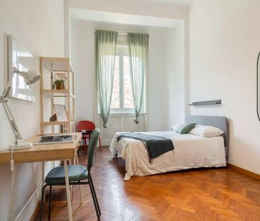 Via Giovanni Pascoli, Milan, Lombardy 20133 - Photo 6