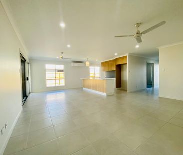 "Regal," Fit for a Queen: Executive Residence in Beaconsfield Heigh... - Photo 5