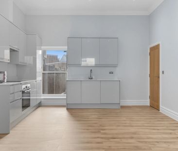 2 Bedroom Apartment - Ground Floor - Photo 4